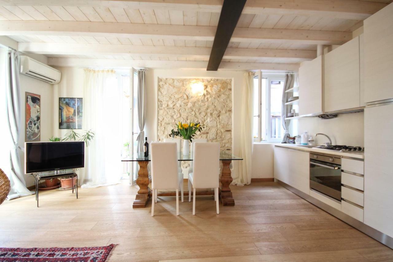 Casa Angie Appartement Verona Buitenkant foto