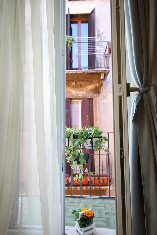 Casa Angie Appartement Verona Buitenkant foto