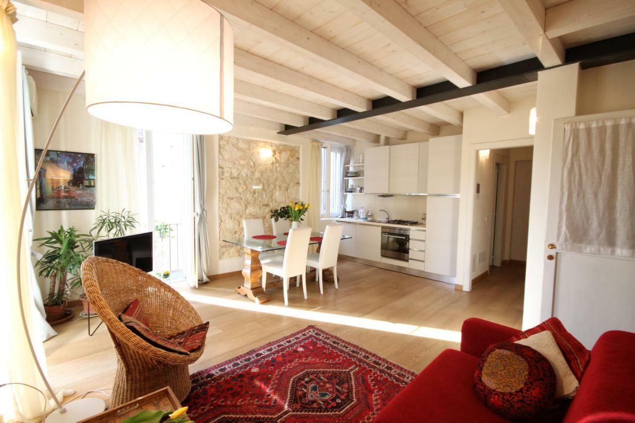 Casa Angie Appartement Verona Buitenkant foto